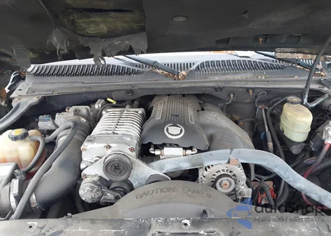 2002 Cadillac Escalade Standard из США, поврежденный, VIN 1GYEK63N32R101987